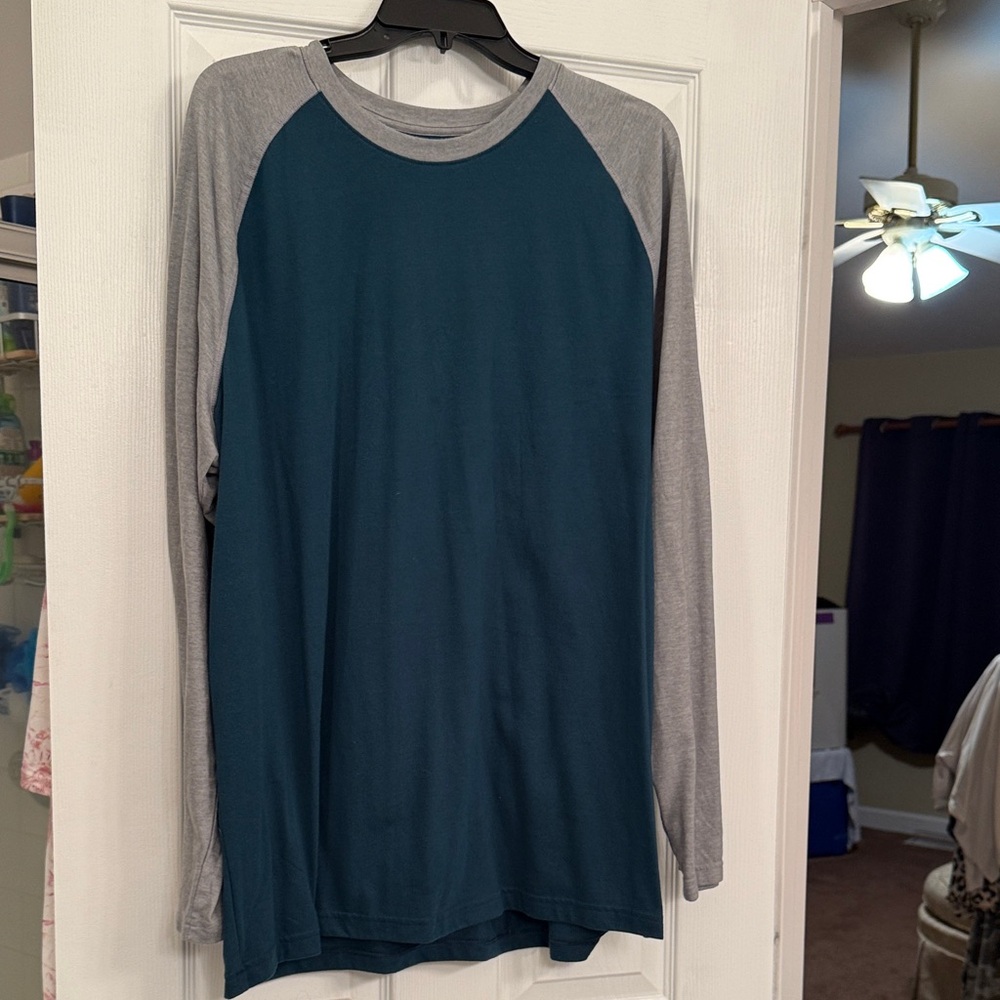 George Teal and Gray Raglan Top - 2X